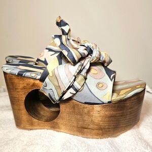 Cult Gaia Anna platforms size 39